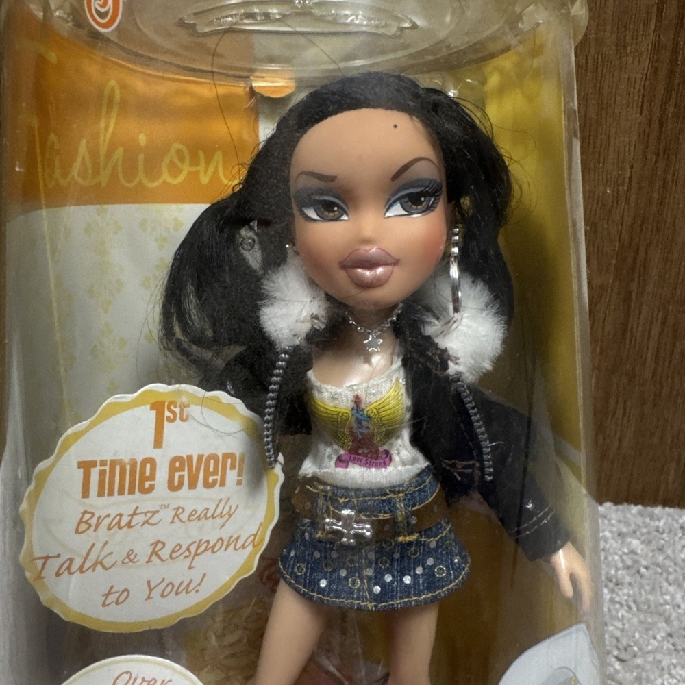 Bratz Talking Bratz Jade 10in Interactive Talking Fashion Doll Original Unopened - Picture 2 of 4